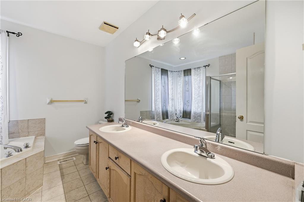 11 Redtail Crescent Property Photo 25