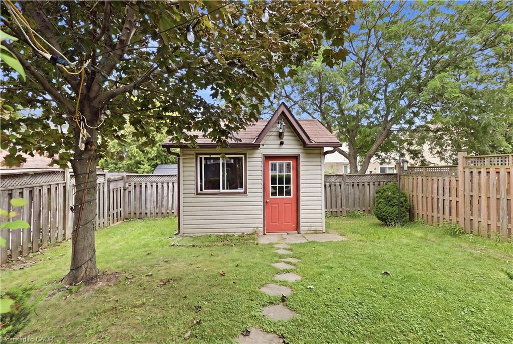 11 Redtail Crescent Property Photo 37