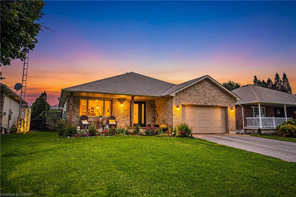 915 St George Street Property Photo 1