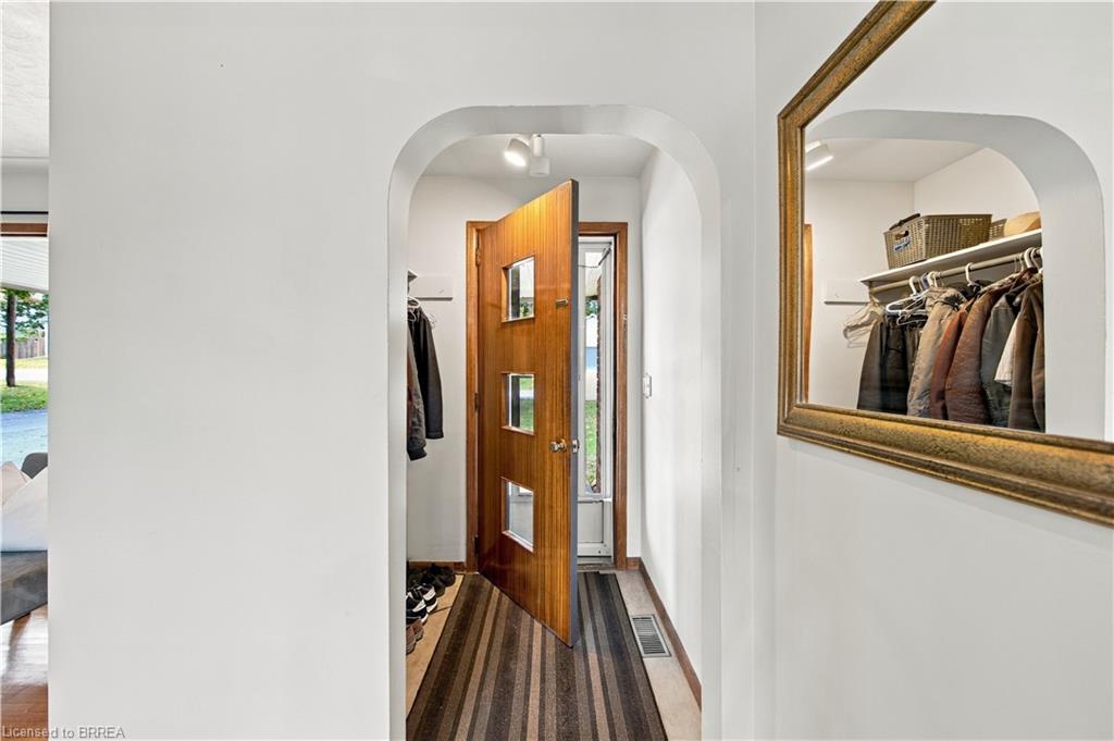 52 Victoria Street Property Photo 3