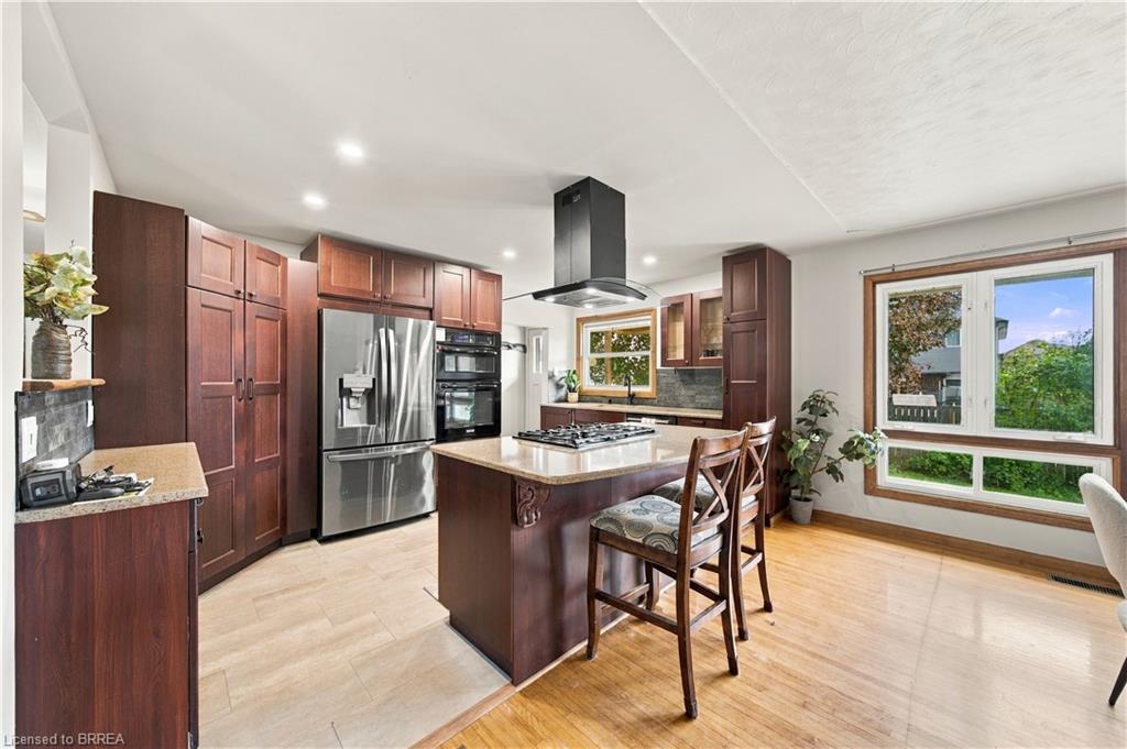 52 Victoria Street Property Photo 10