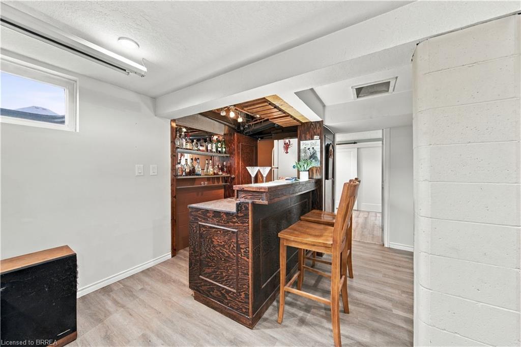 52 Victoria Street Property Photo 23