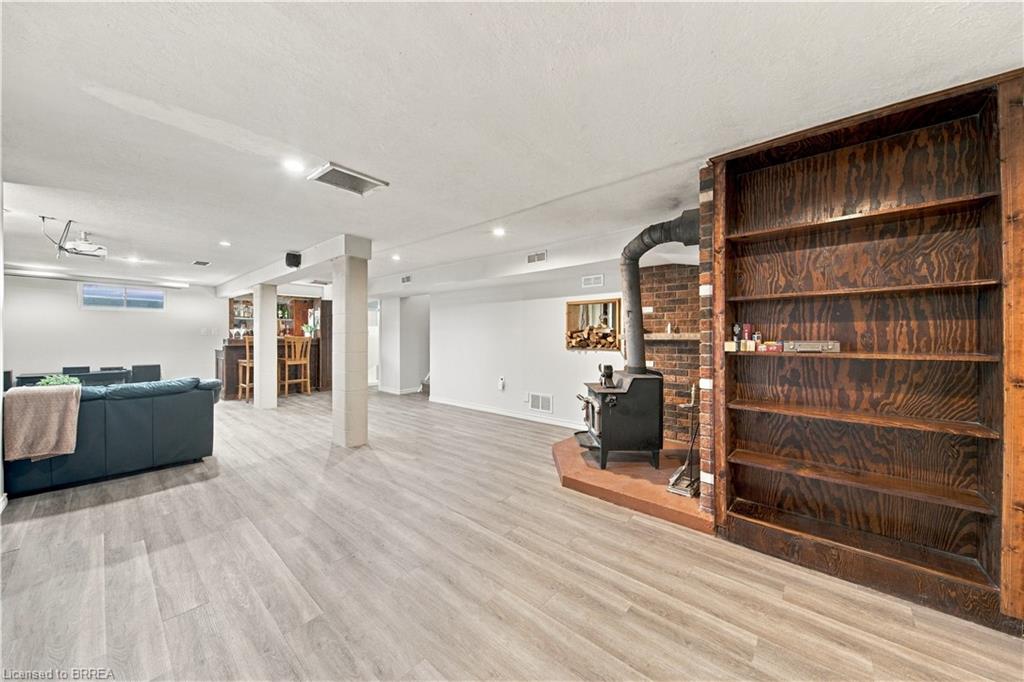 52 Victoria Street Property Photo 26