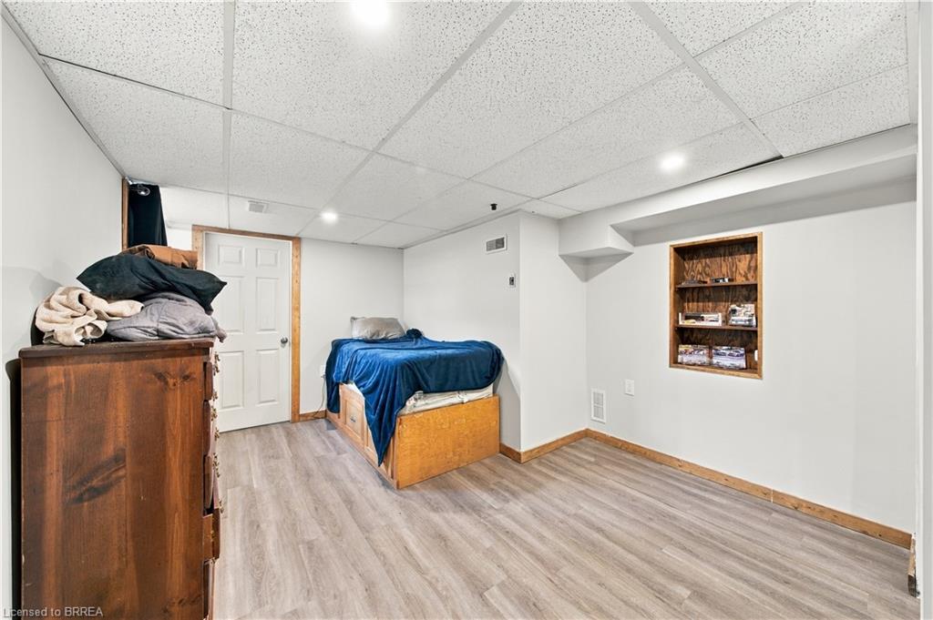 52 Victoria Street Property Photo 31