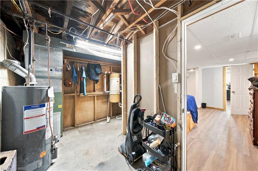 52 Victoria Street Property Photo 33