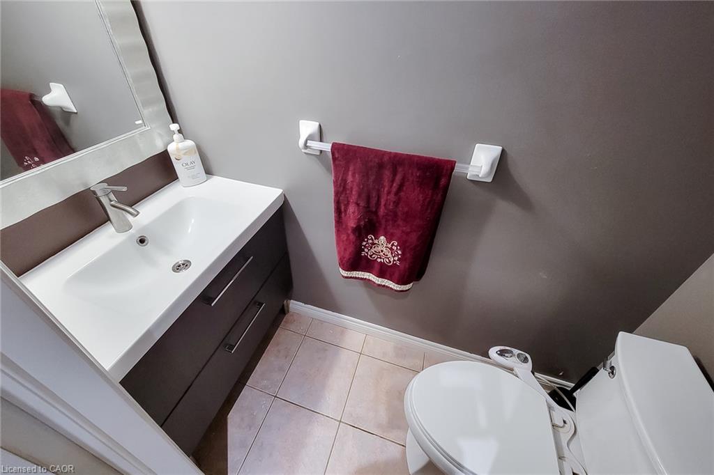 214 Cloverleaf Drive Property Photo 28