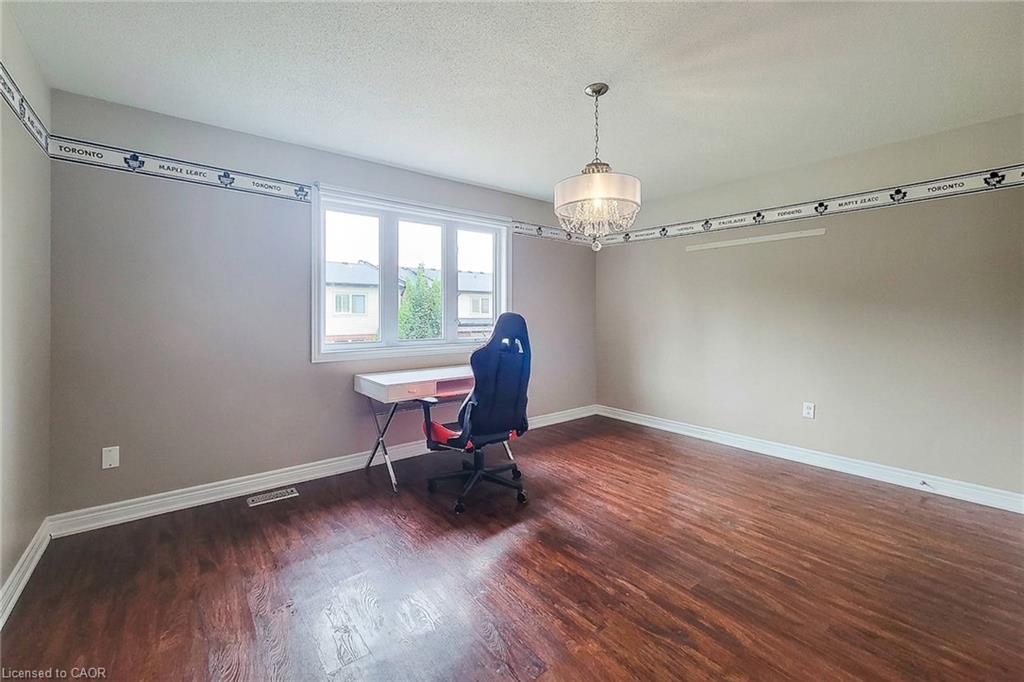 214 Cloverleaf Drive Property Photo 42