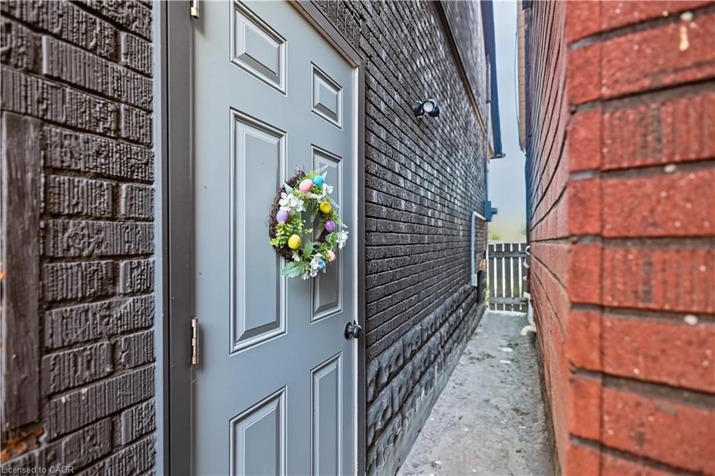 145 Gage Avenue N Property Photo 32