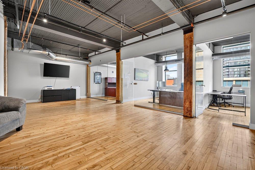 350-69 John Street S Property Photo 1