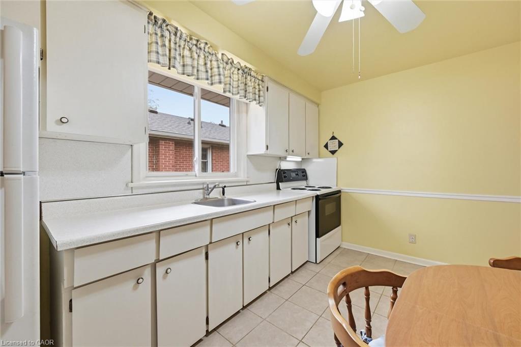 342 East 16th Street Property Photo 6