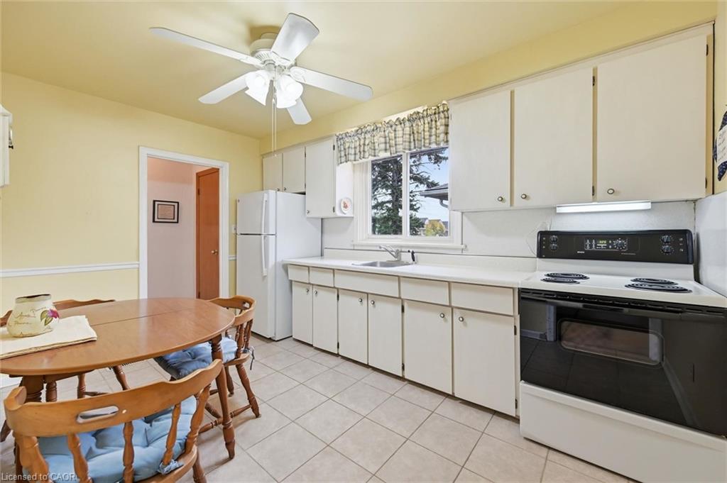 342 East 16th Street Property Photo 7
