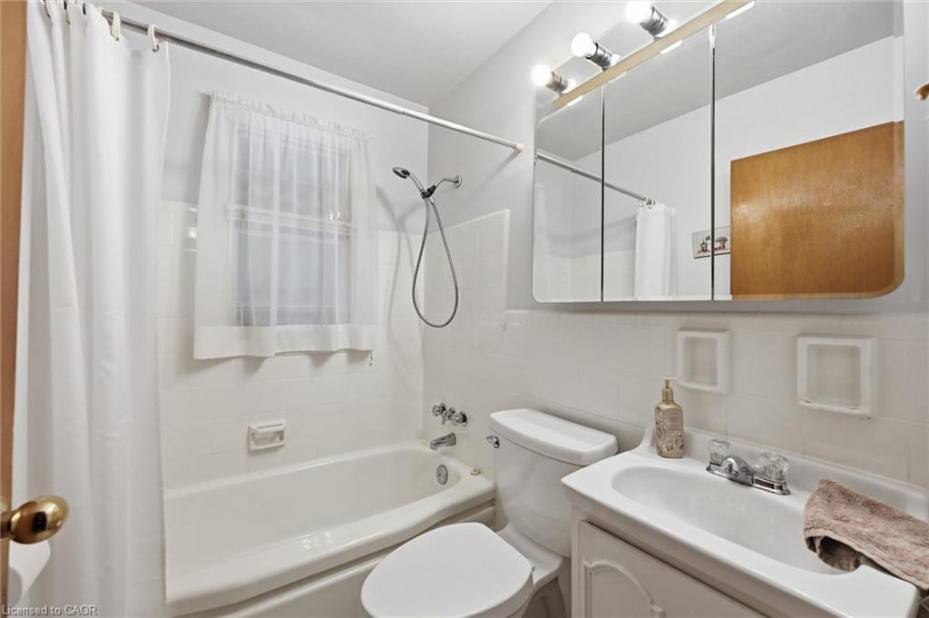 342 East 16th Street Property Photo 18