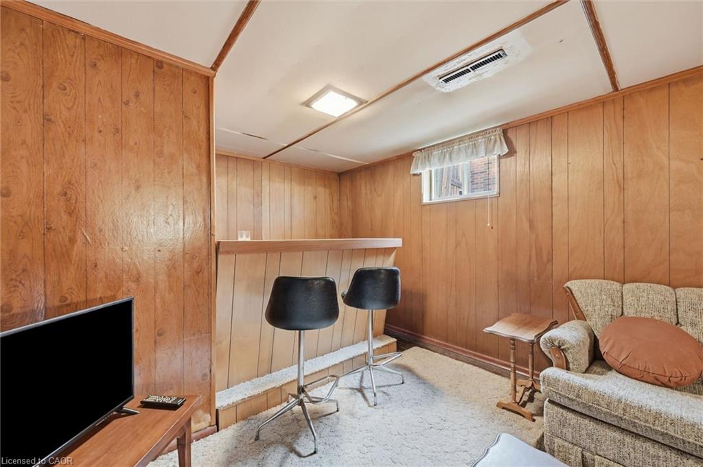 342 East 16th Street Property Photo 25