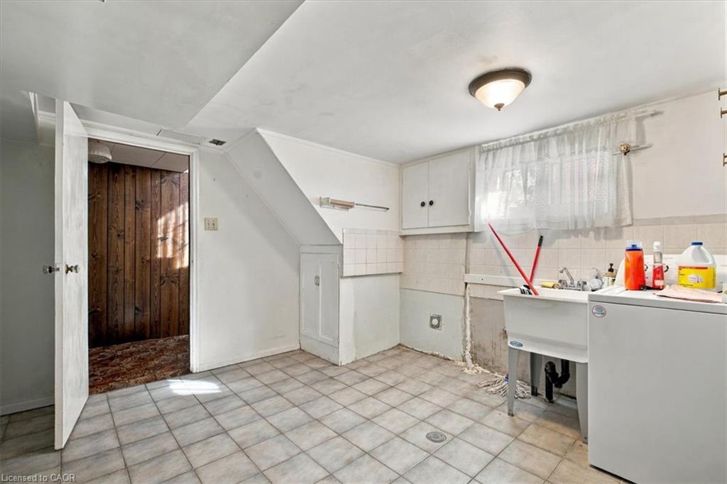 188 Erin Avenue Property Photo 29