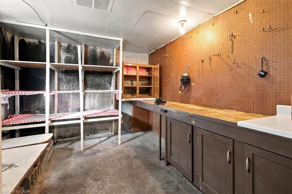 188 Erin Avenue Property Photo 32
