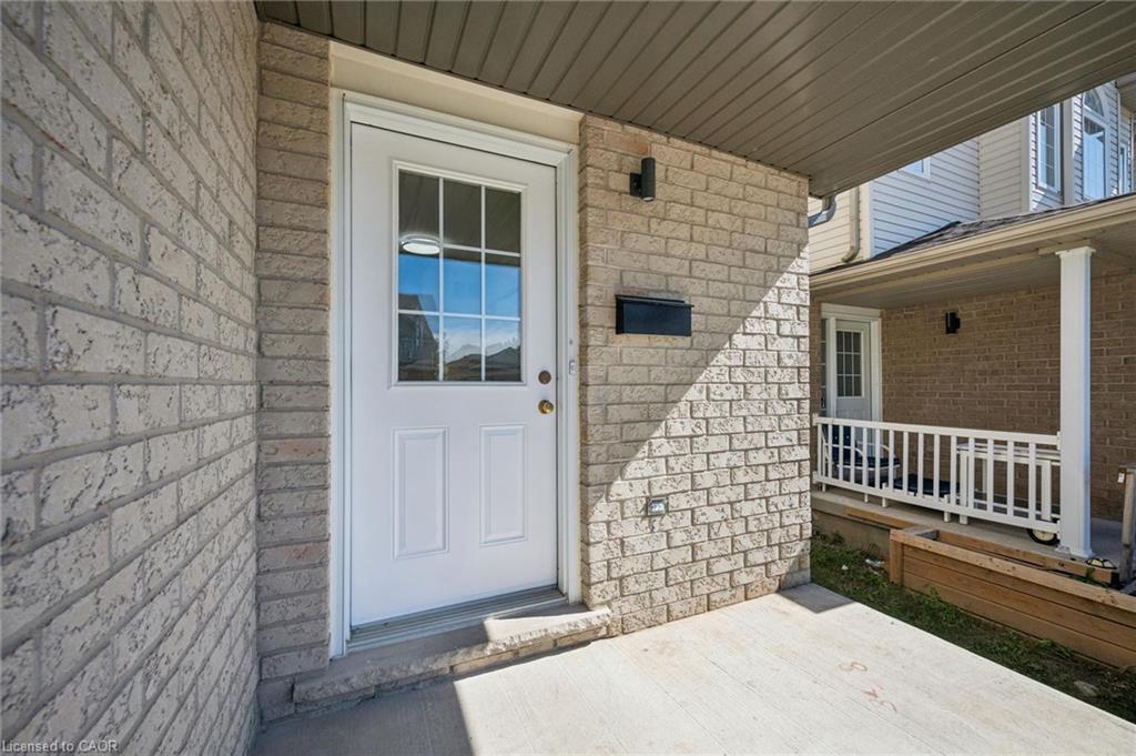 206 Buttercup Court Property Photo 3