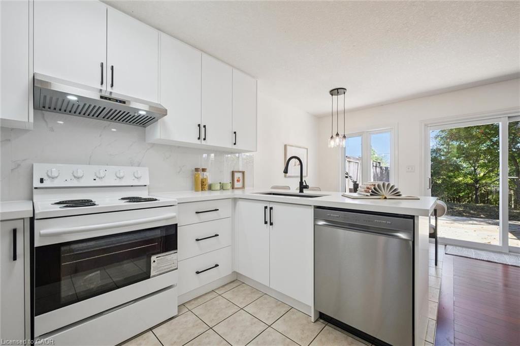 206 Buttercup Court Property Photo 17