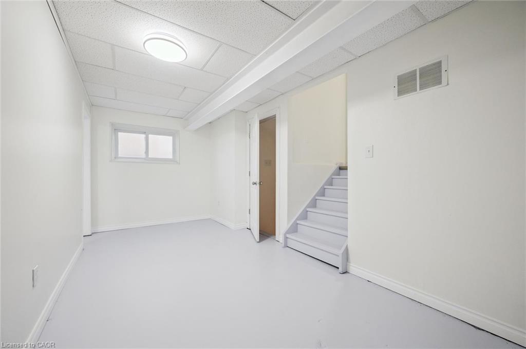 206 Buttercup Court Property Photo 32