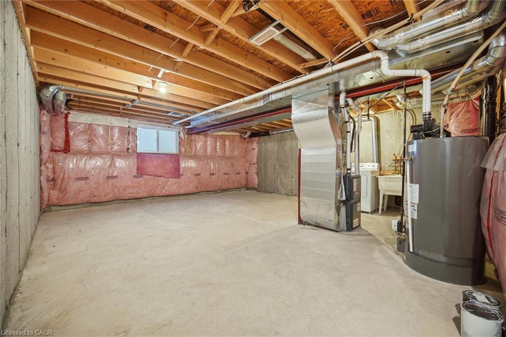 98 Bloom Crescent Property Photo 34