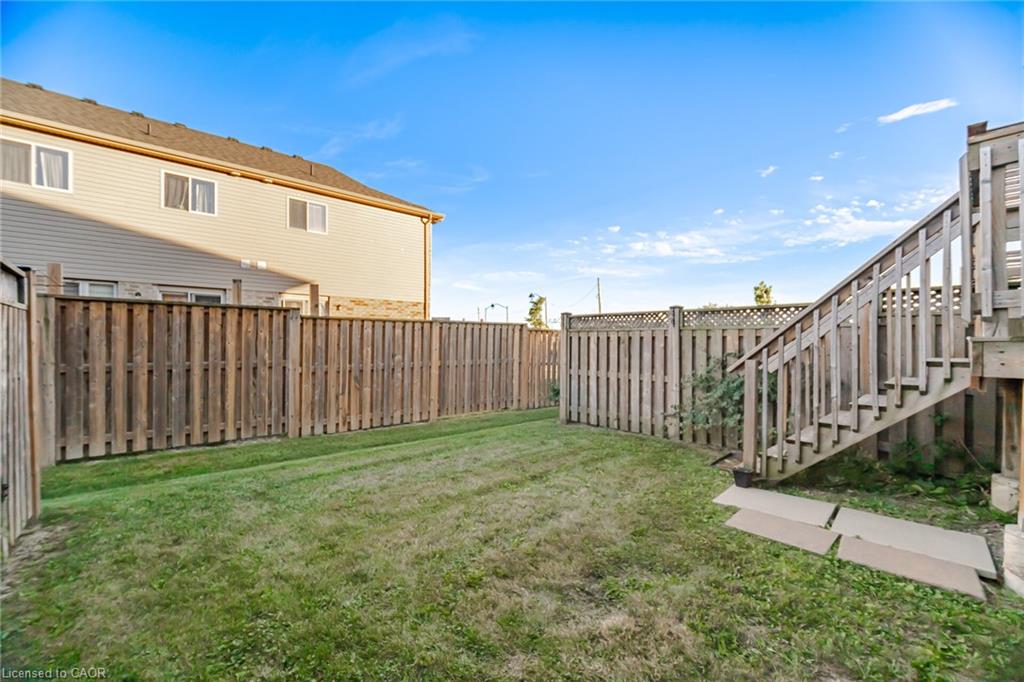 98 Bloom Crescent Property Photo 39