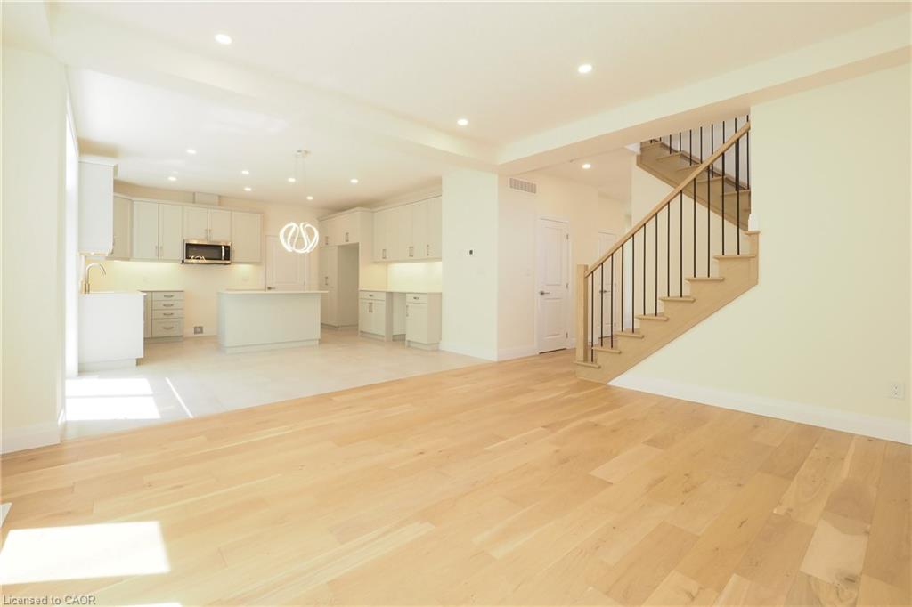 220 Jeffrey Place Property Photo 10