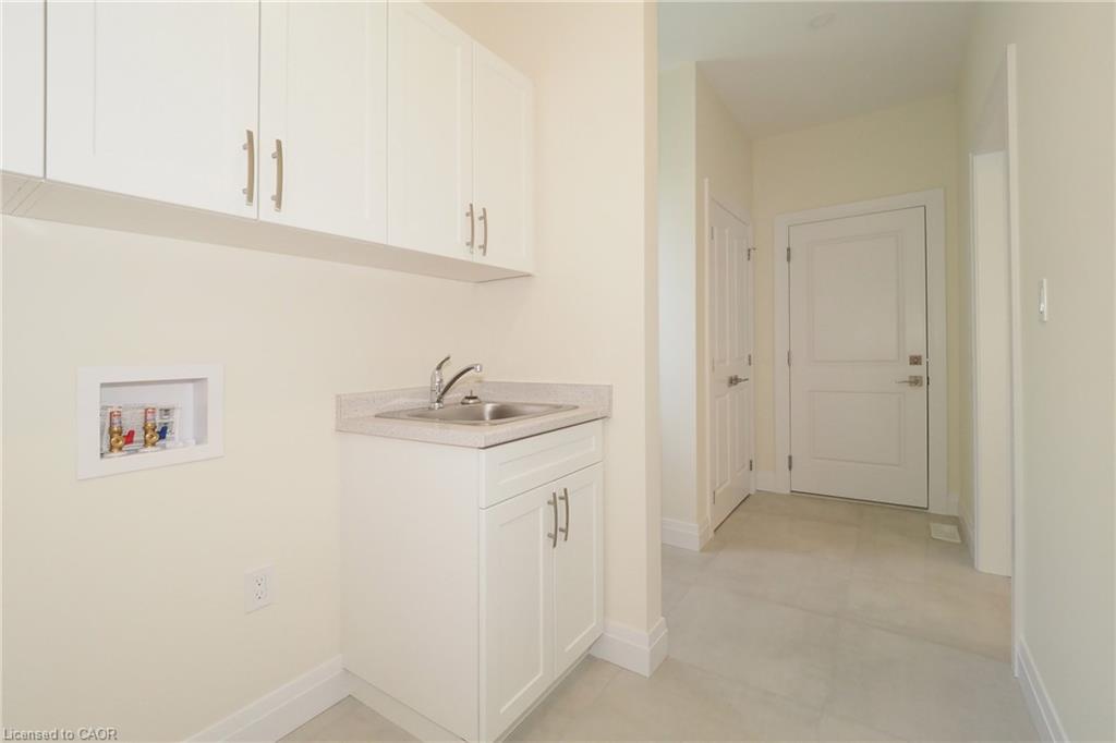 220 Jeffrey Place Property Photo 22
