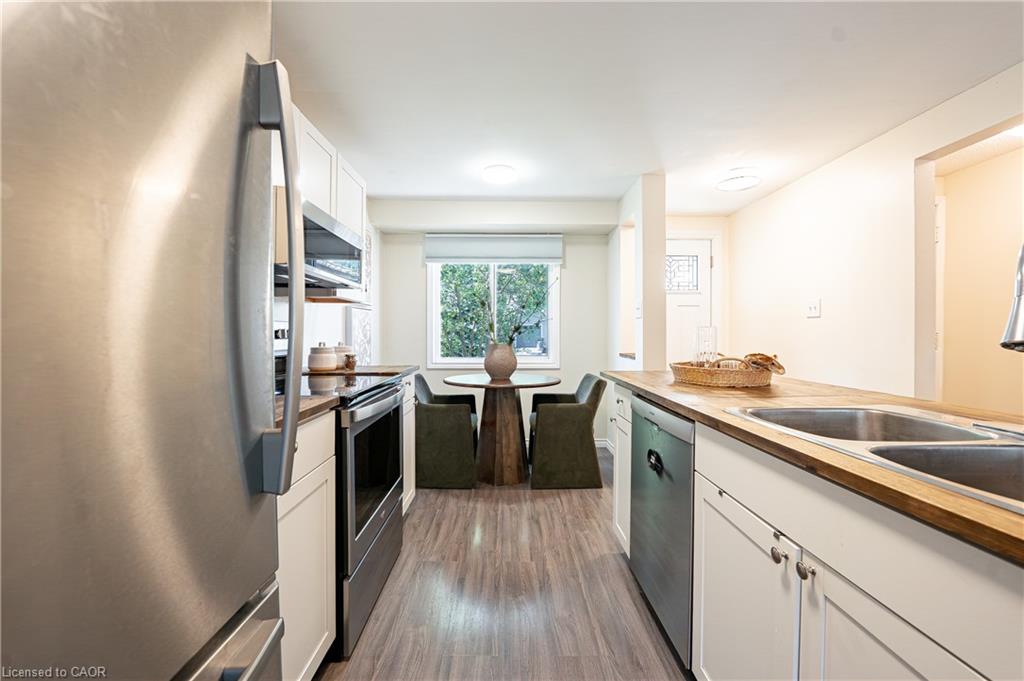 34 Camrose Court Property Photo 10