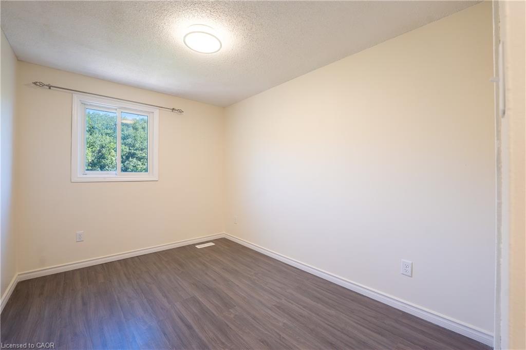 34 Camrose Court Property Photo 26