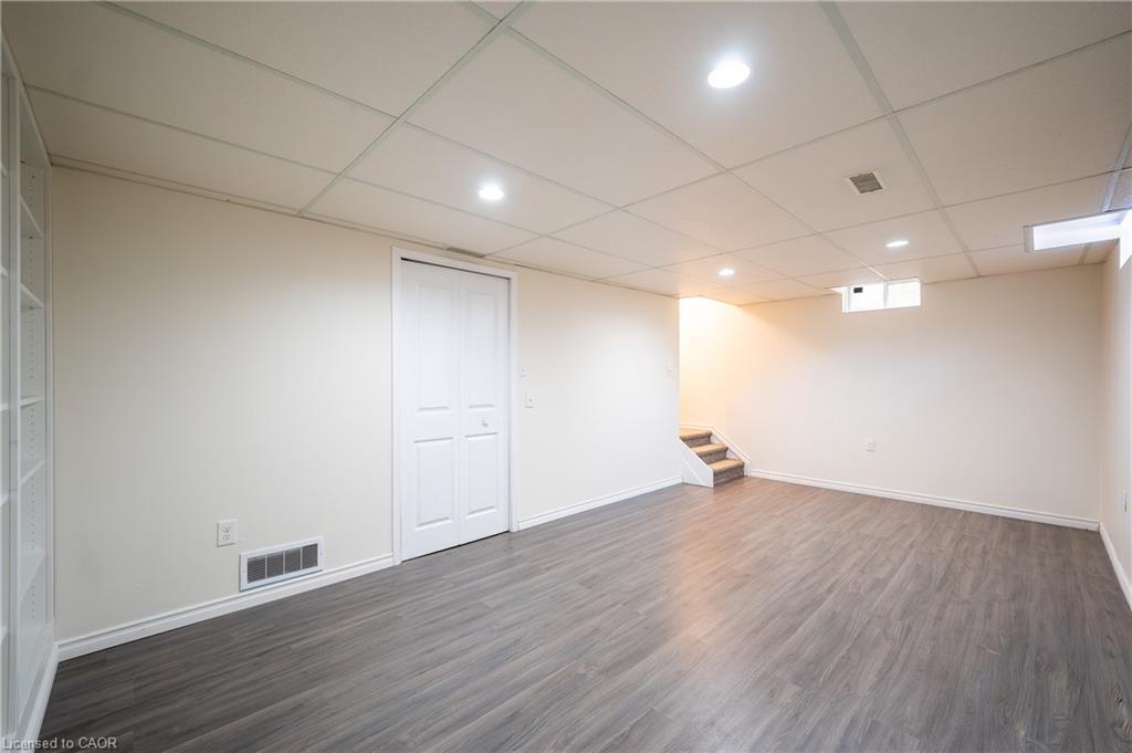 34 Camrose Court Property Photo 29