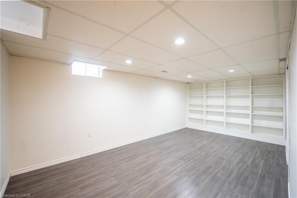 34 Camrose Court Property Photo 30