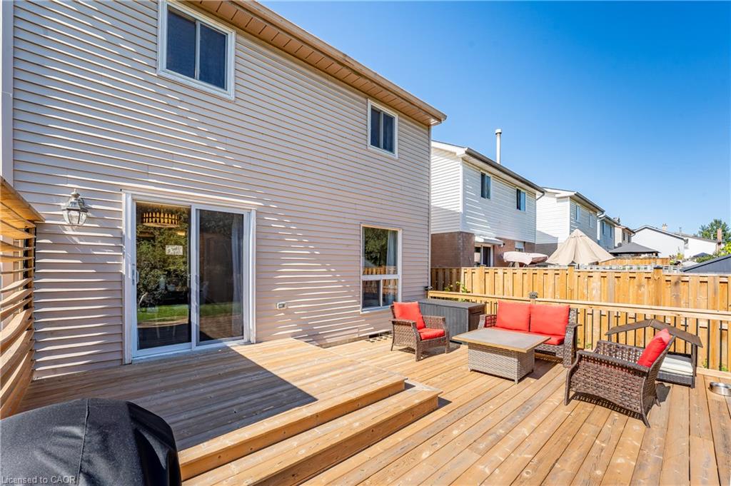 34 Camrose Court Property Photo 31