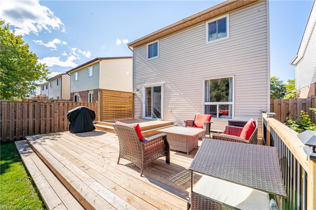 34 Camrose Court Property Photo 32