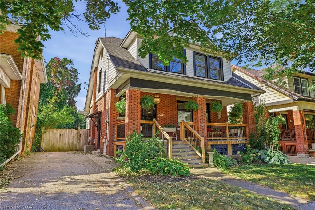 228 Sherman Avenue S Property Photo 1