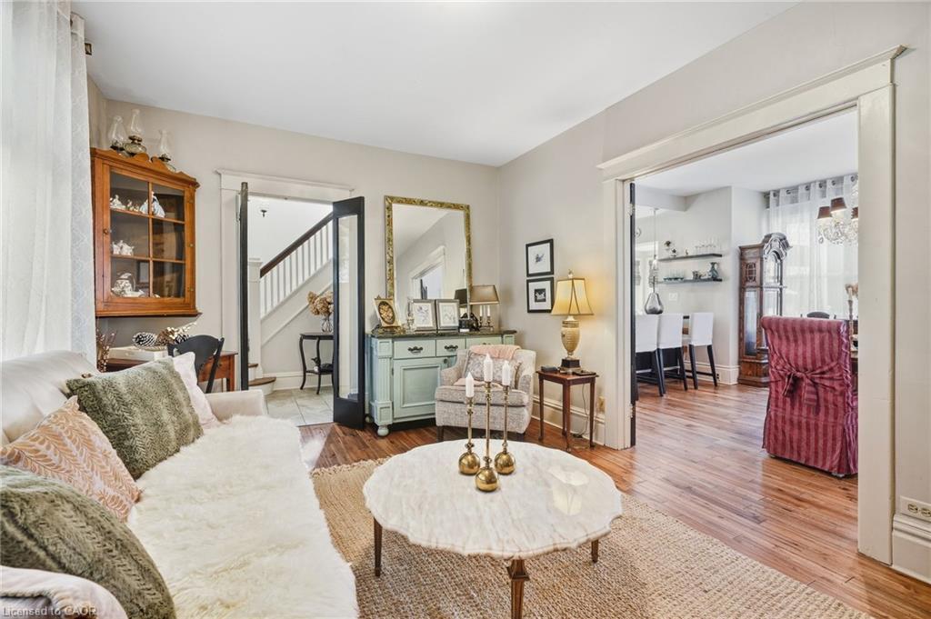 228 Sherman Avenue S Property Photo 8