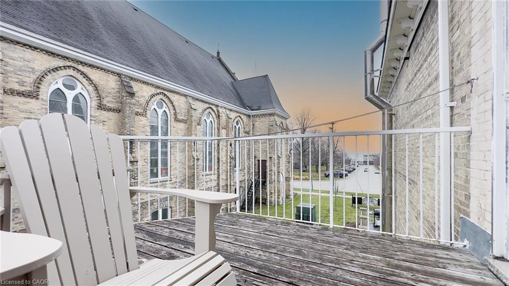 731 Princes Street N Property Photo 18