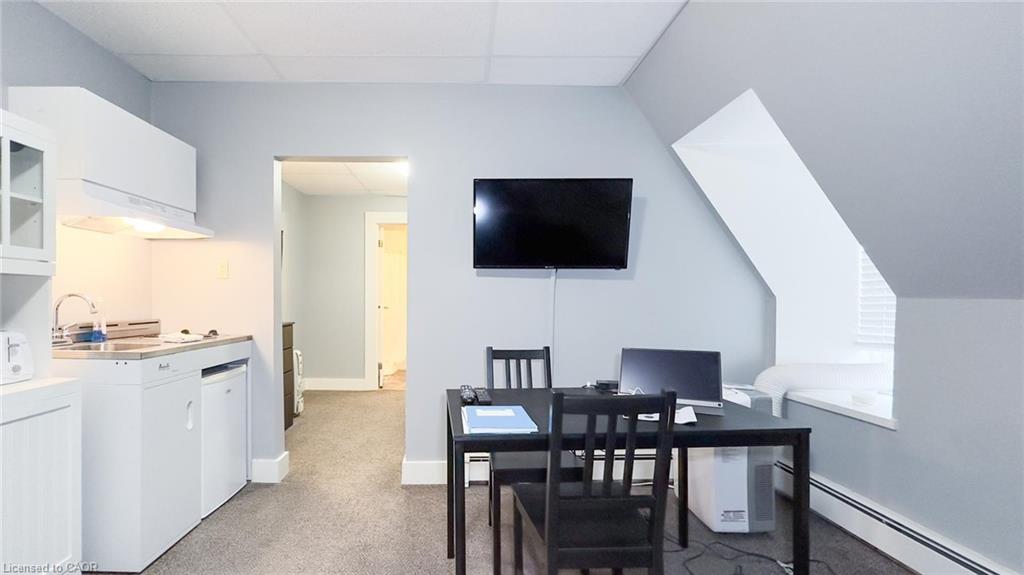 731 Princes Street N Property Photo 25