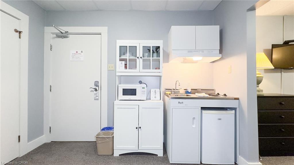 731 Princes Street N Property Photo 26
