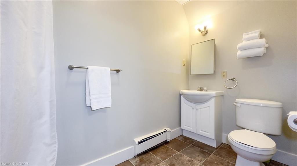 731 Princes Street N Property Photo 29