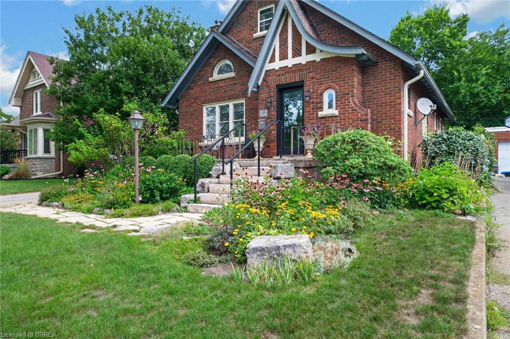 17 Lincoln Avenue Property Photo 3