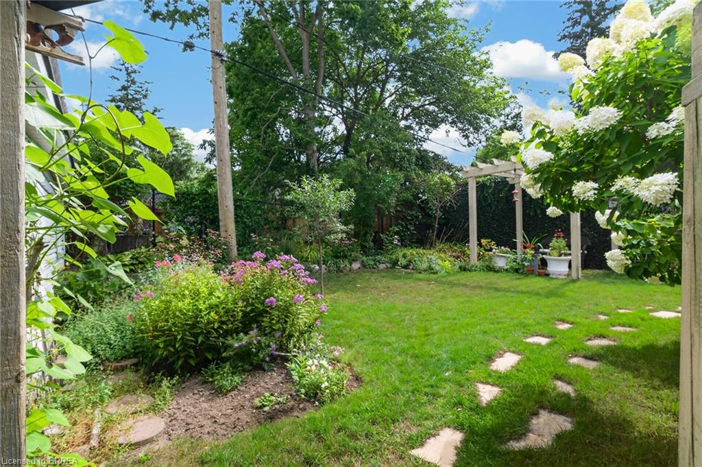 17 Lincoln Avenue Property Photo 7