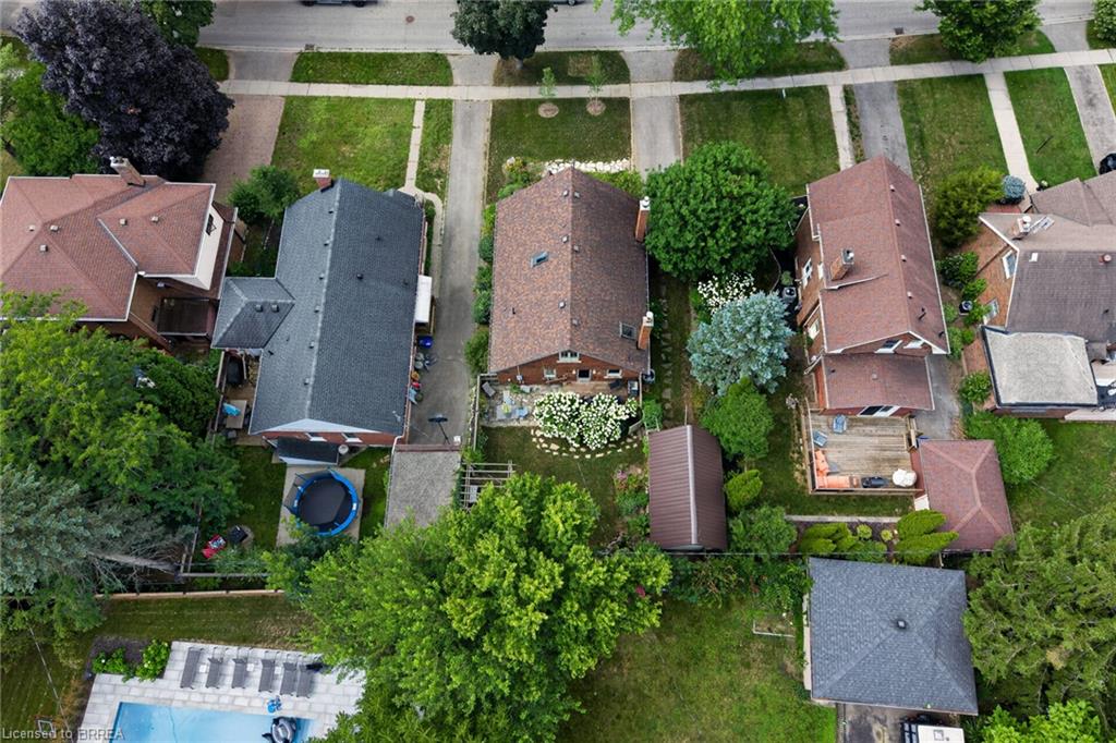 17 Lincoln Avenue Property Photo 11