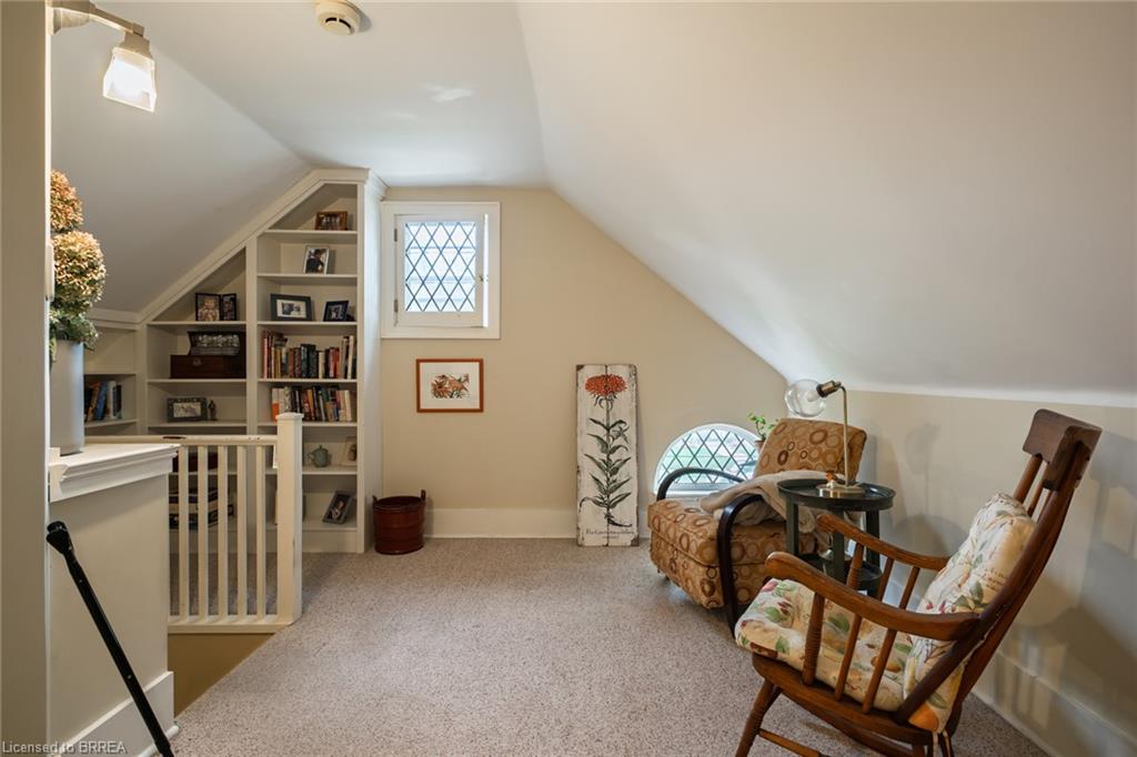 17 Lincoln Avenue Property Photo 32