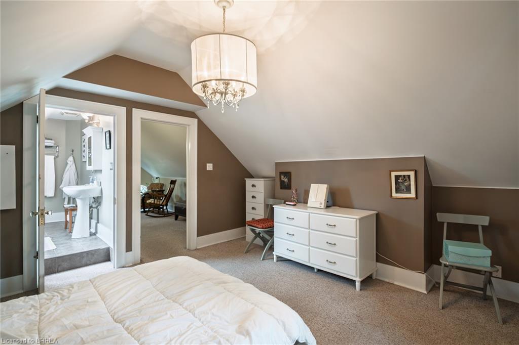 17 Lincoln Avenue Property Photo 35