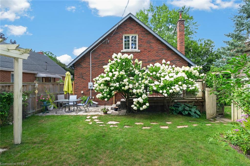 17 Lincoln Avenue Property Photo 39