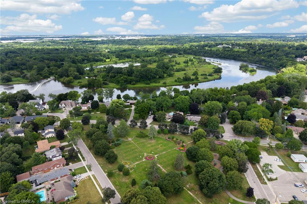 17 Lincoln Avenue Property Photo 45
