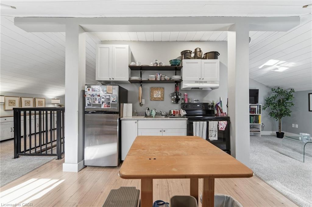 769 Princes Street N Property Photo 27