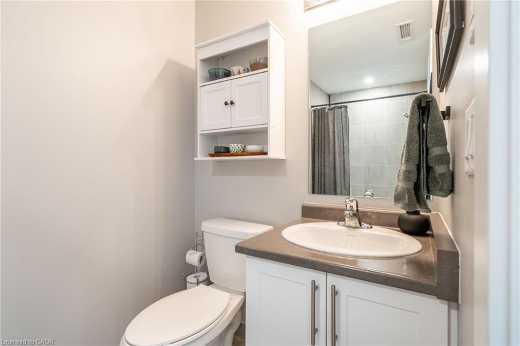 613-600 North Service Road Property Photo 21