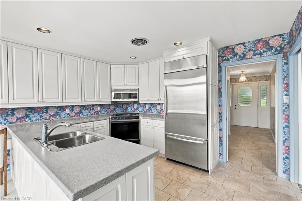 26 Leslie Drive Property Photo 14