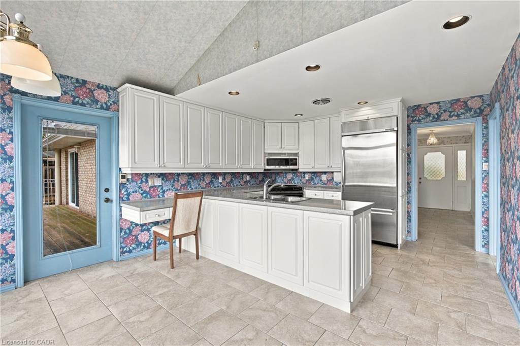 26 Leslie Drive Property Photo 16