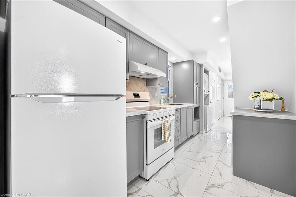 4 Albemarle Street Property Photo 9